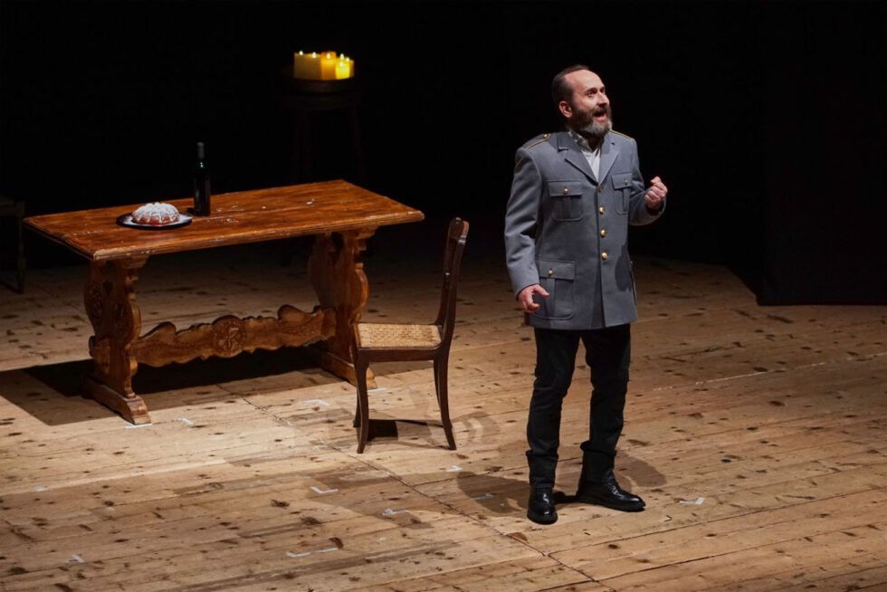 Macbeth Blackout Nautilus